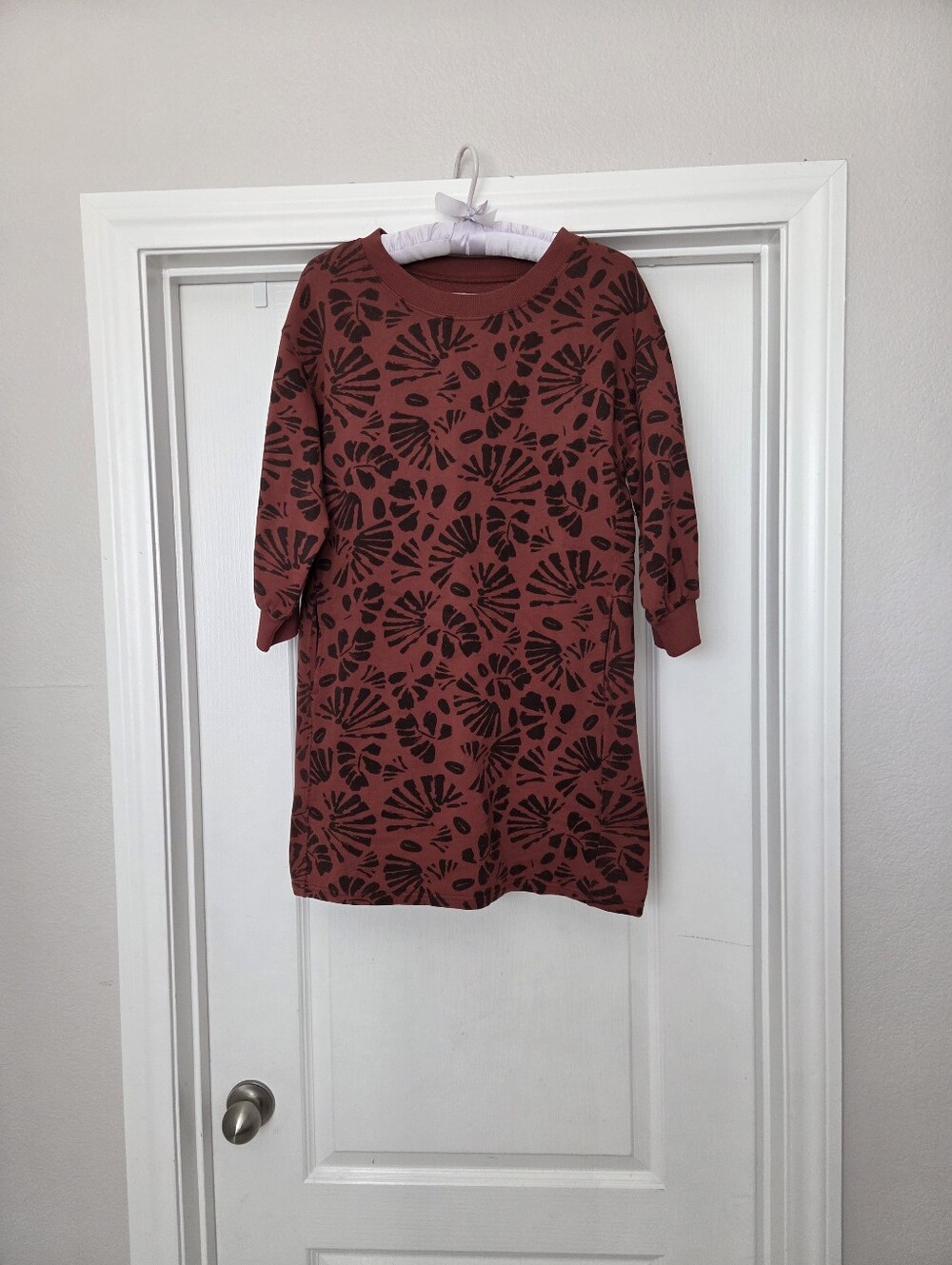 Pact Brown Abstract Leaf Stamp Print Sweater Dress With 3/4 Sleeves Pockets XS